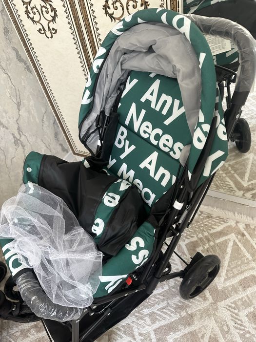 Продам коляску новую