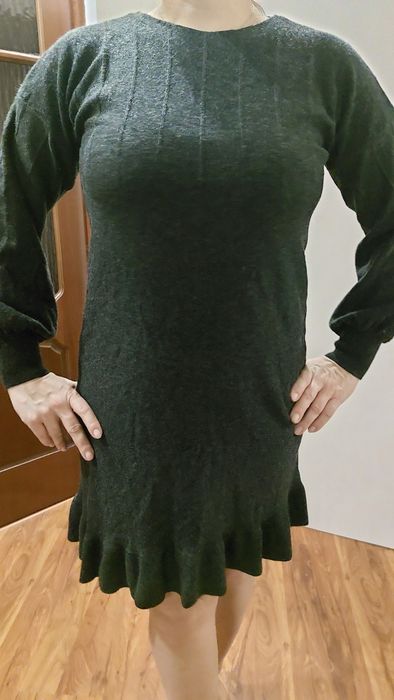 Платье шерстяное 48-50