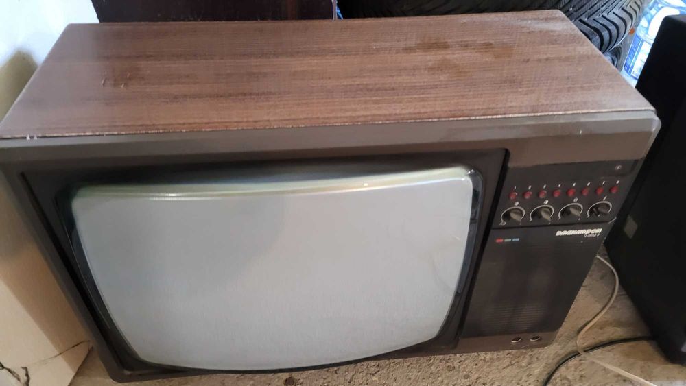 Телевизор Електрон В.Търново от соца ретro ne raboti