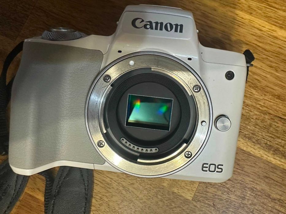Canon EOS M50 + obiectiv Sigma 30mm f/1.4