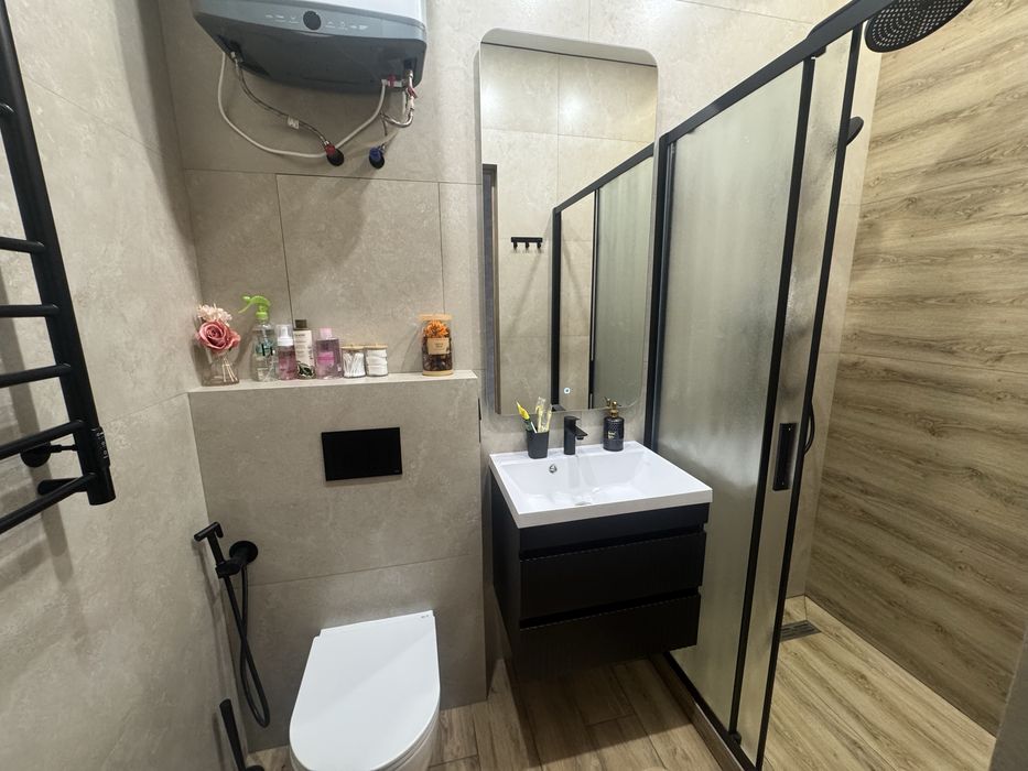 Сдаю 2 ком квартиру Ашимова 13