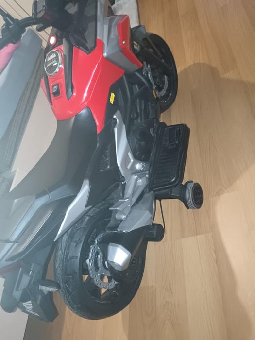 детски акумулаторен мотор Honda