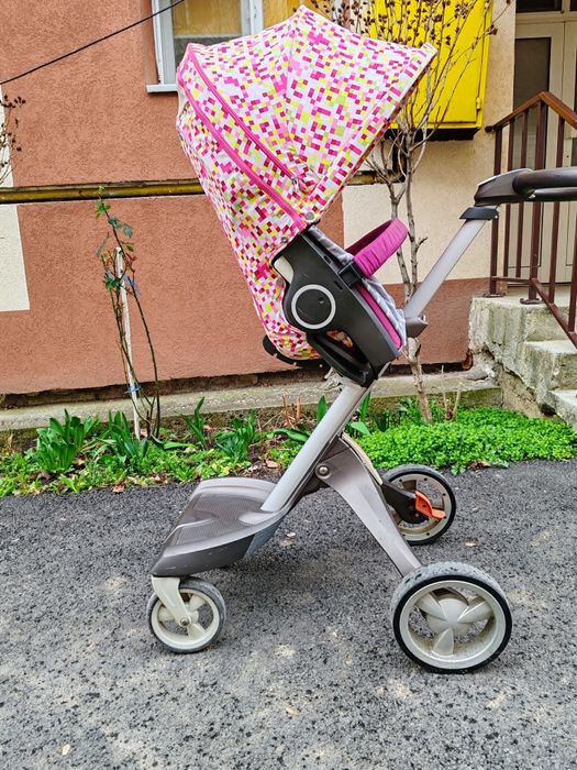 Cărucior Stoke V3