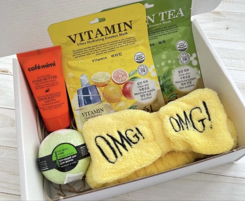 Подарки коллегам на 8 марта