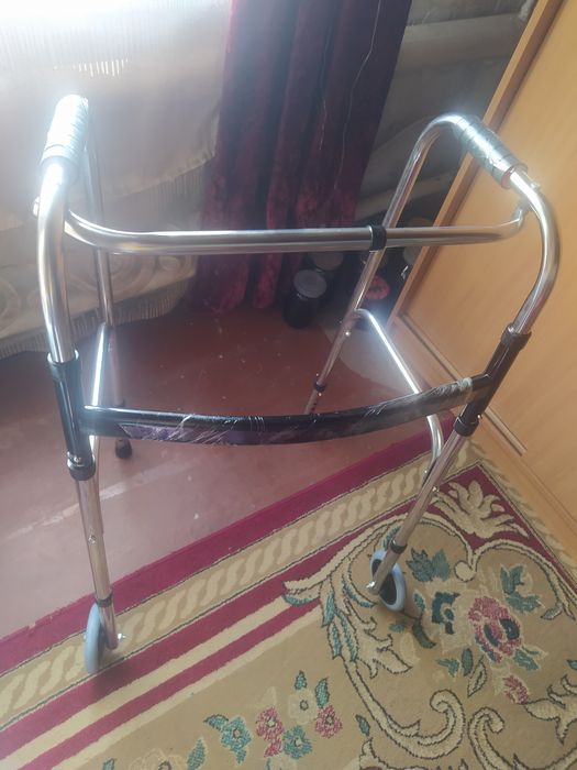 Ходунки для пожилых