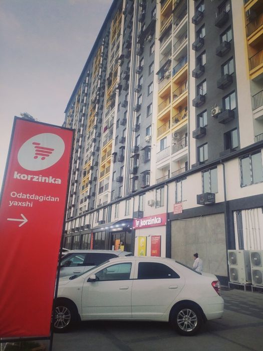 Квартира сотилади 2 этаж Рохат круг