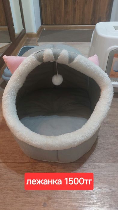 Лоток для котята лежанка