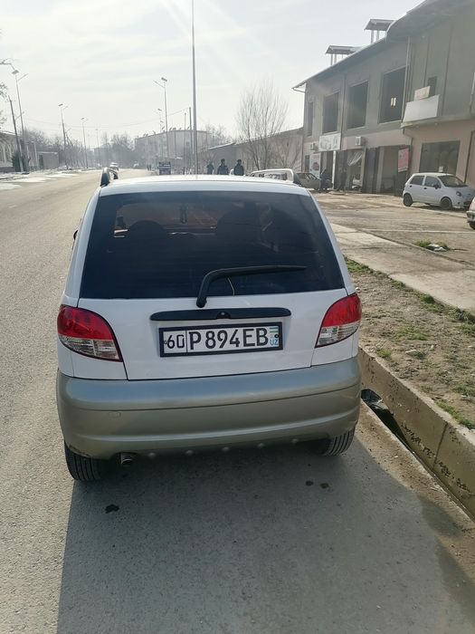 Avtomashina sotiladi