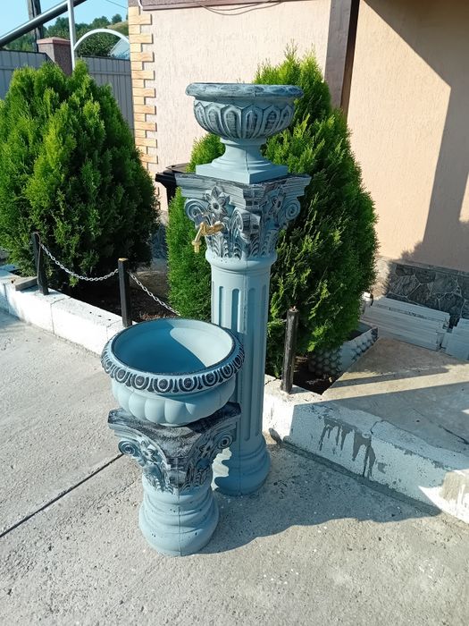 Cișmele și ghivece de grădină din ciment aditivat