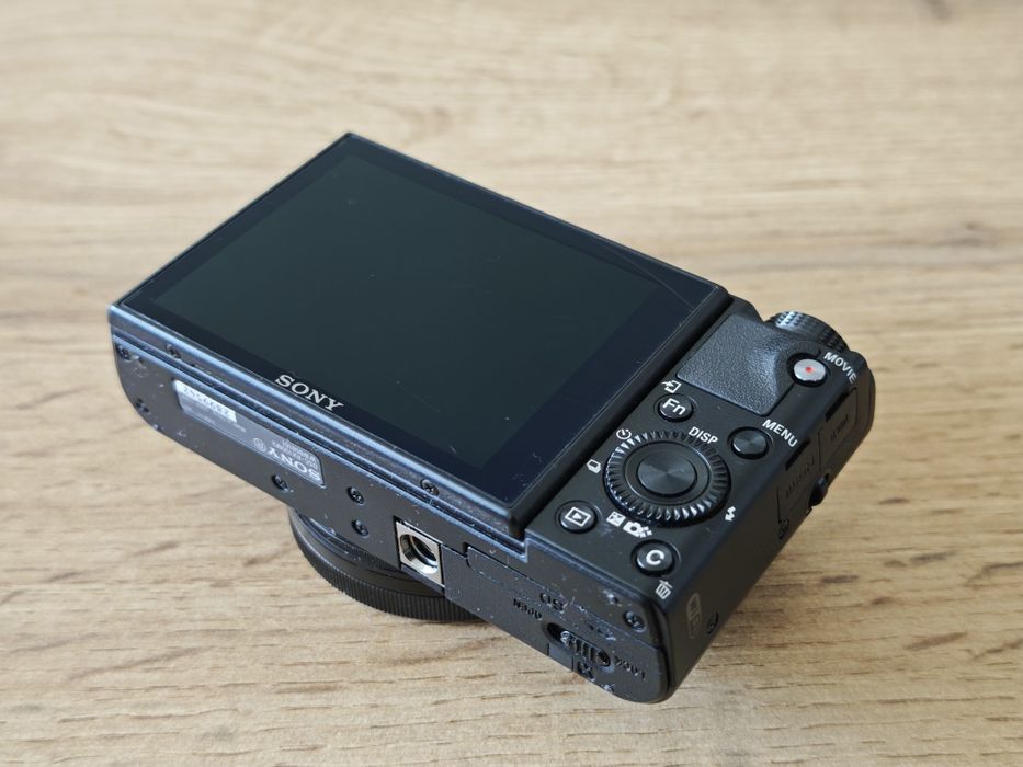 Sony RX100 Mark III (Комплект)