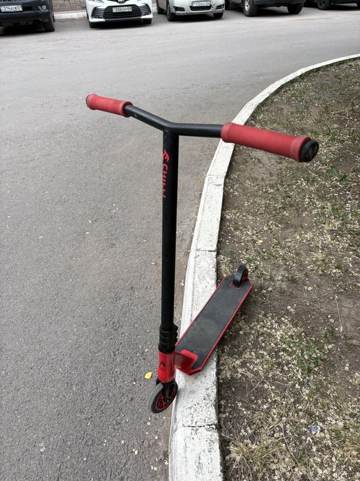 Продам трюковой самокат «FUN4U CHILLI PRO FIRE REAPER»