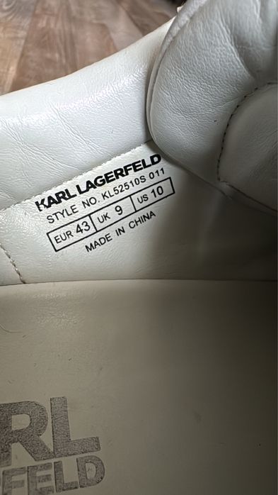 Karl Lagerfeld Kapri Signia