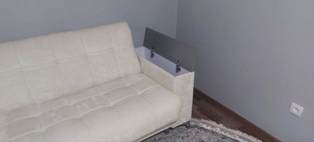 Продаеться диван