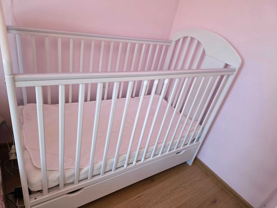 Бебешка кошара TYMON с матрак 120×60см и протектор