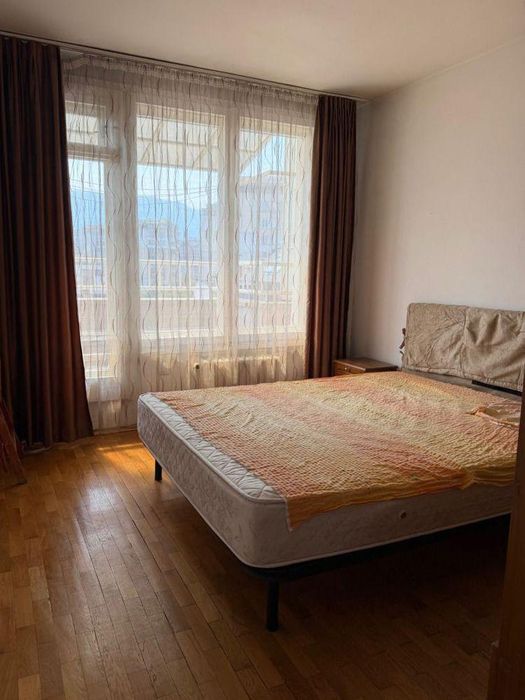 Тристаен апартамент под наем в ж.к. Стрелбище, 2230242