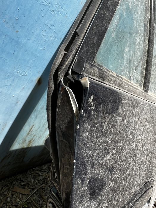 Продам дверь Toyota Sprinter Carib