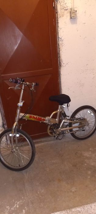 Bicicleta.        .