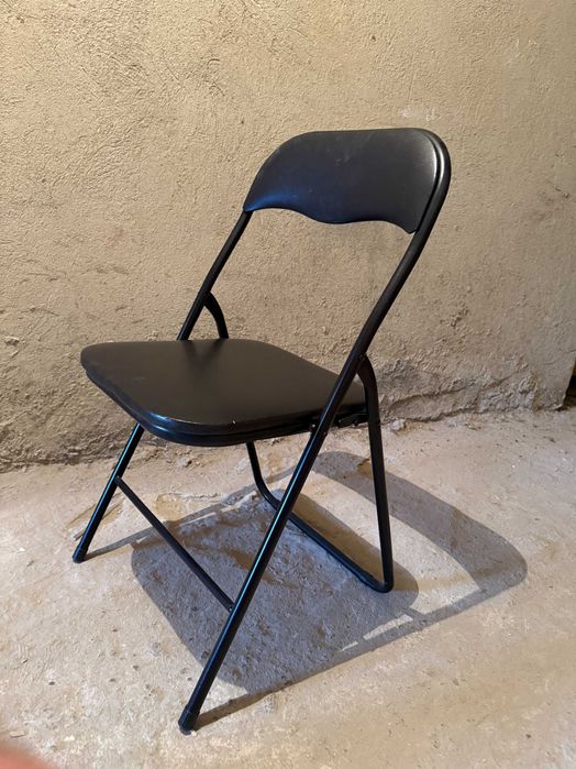 СГЪВАЕМ СТОЛ 42Х43Х81 см. Черен