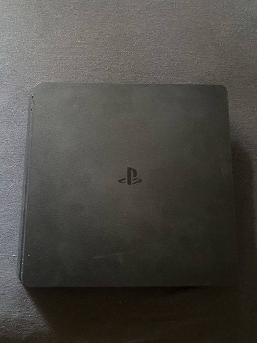 Playstation 4 slim 1TB