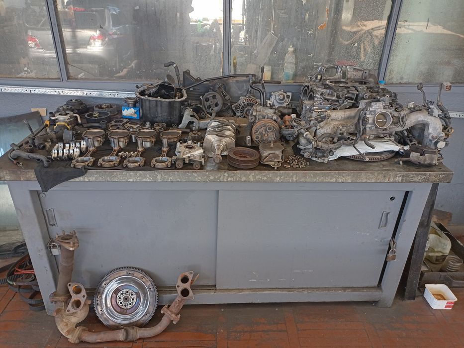 Продавам двигател от Subaru Impreza WRX EJ205 2.0Т 218/225к.с.