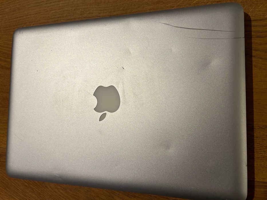 Macbook Pro 13inch, A1278, I5, 240GB SSD, 8GB RAM