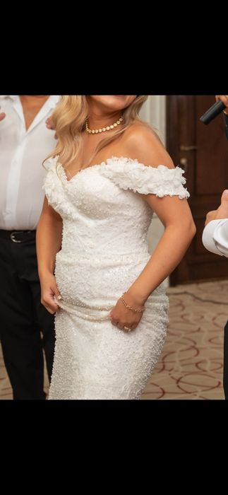 Rochie mireasa. Rochia este ajustabila pe corset , eu am 156 înălțimea