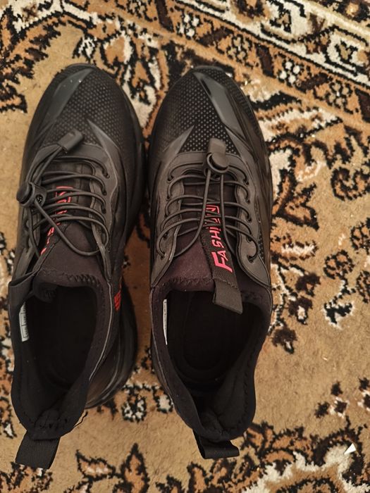 Продам мужской красовка 40 размер