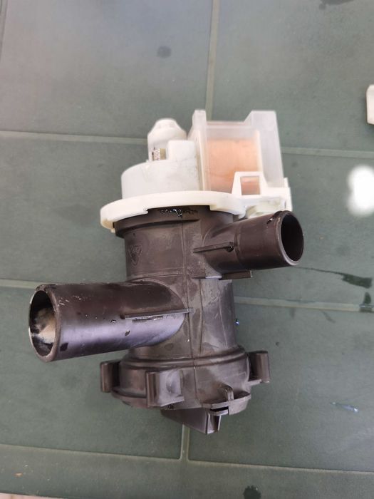 Пералня BOSCH на чести