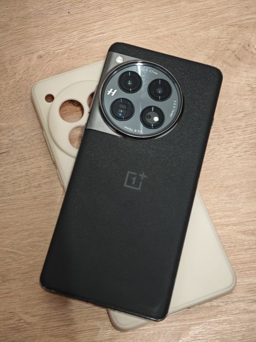 OnePlus 12 Китай