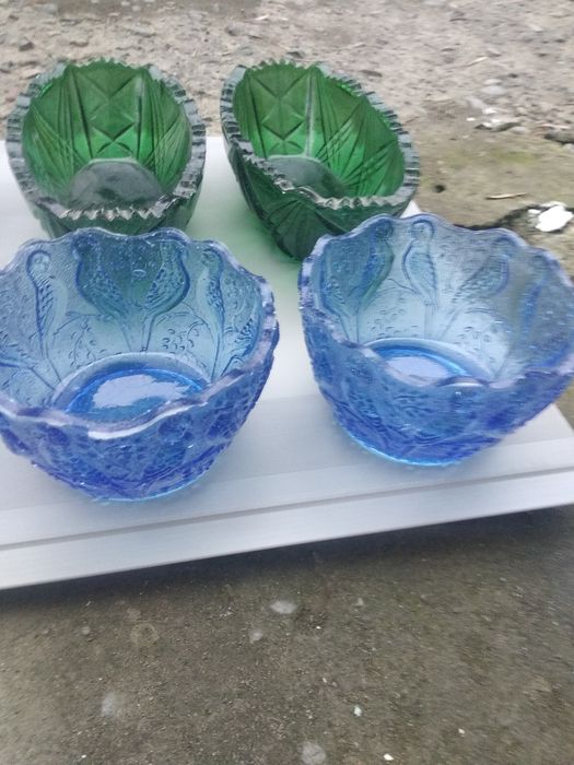 Вазы.4штуки.за все 30000тысяч