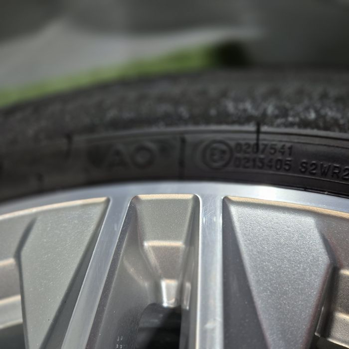 Jante impecabile Audi Q5 R 19 5x112 cu anvelope 235 55 19 Michelin