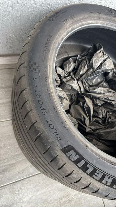 Michelin 255 45 20