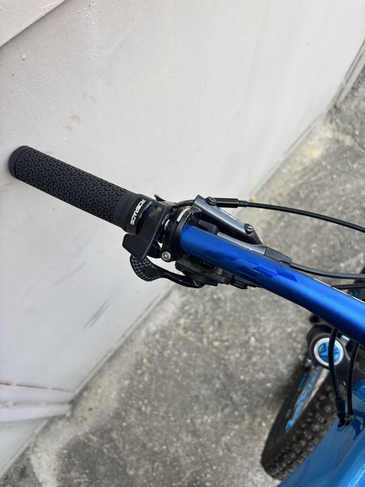 Колело Canyon Strive CF 8.0 / enduro shapeshifter