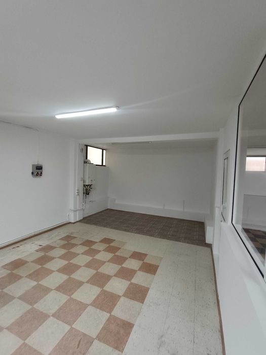 Birouri - Spatii comerciale - 150 mp