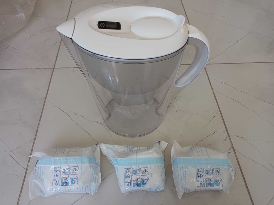 Кана с филтър 3бр, филтрираща кана 3,5л Brita Maxtra + 3бр филтри за вода