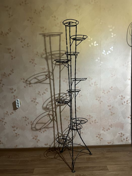 Подставка для цветов