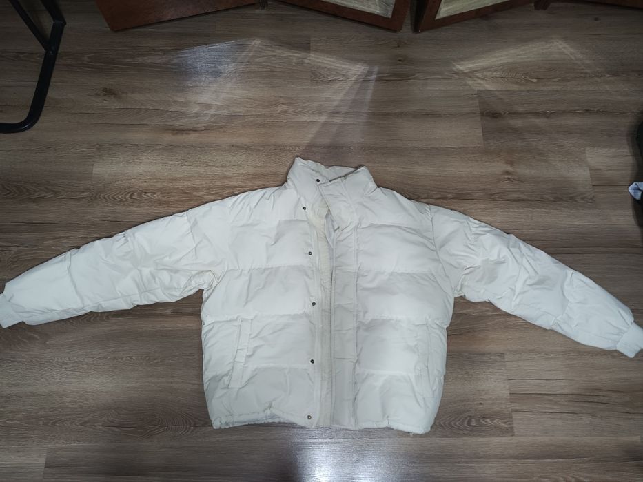 Стильная фирменная куртка