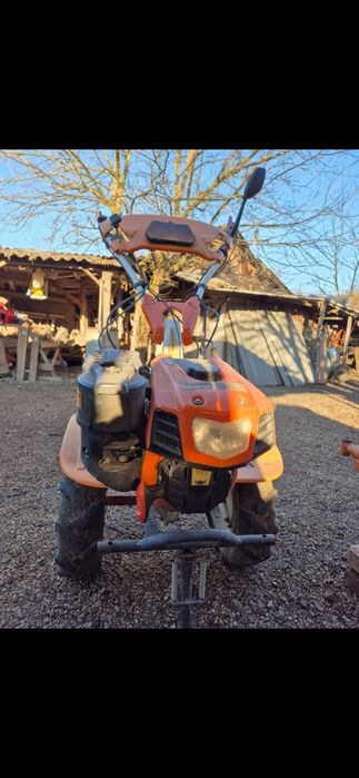 Vând motocultor cu accesorii