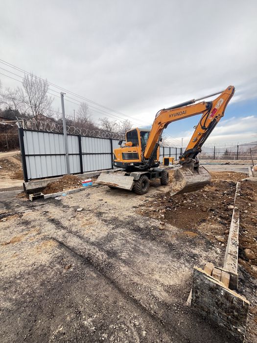 Услуги малютка экскаватор, мини экскаватора гидромолот