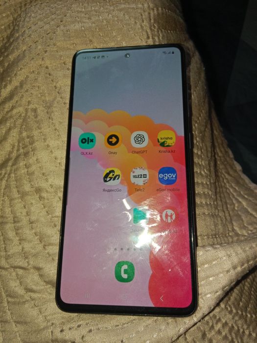 Продам телефон в хорошем стояни