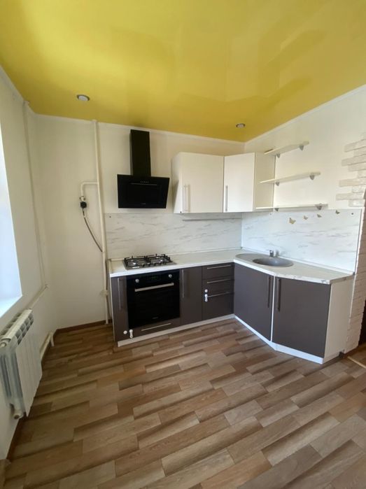 Продажа 2х в 6 мкр! Срочно!