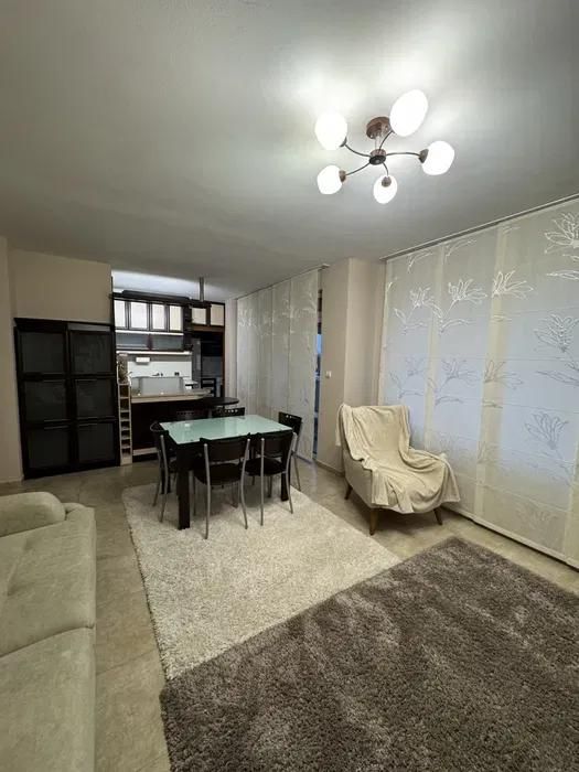 Дава се под наем Тристаен апартамент в Пловдив, Тракия - 97 кв.м за 550 € - Снимка #1