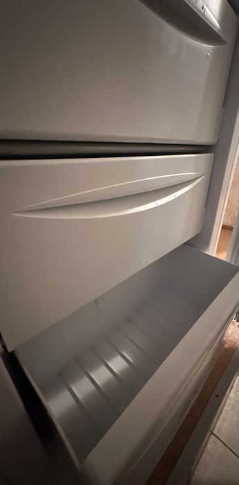Морозильник Indesit морозильная камера