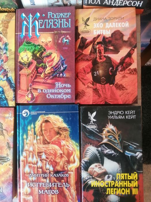 Продам книги новые