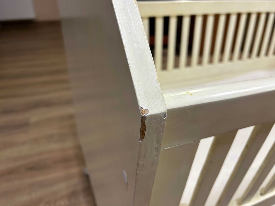 Детско легло с матрак и протектор