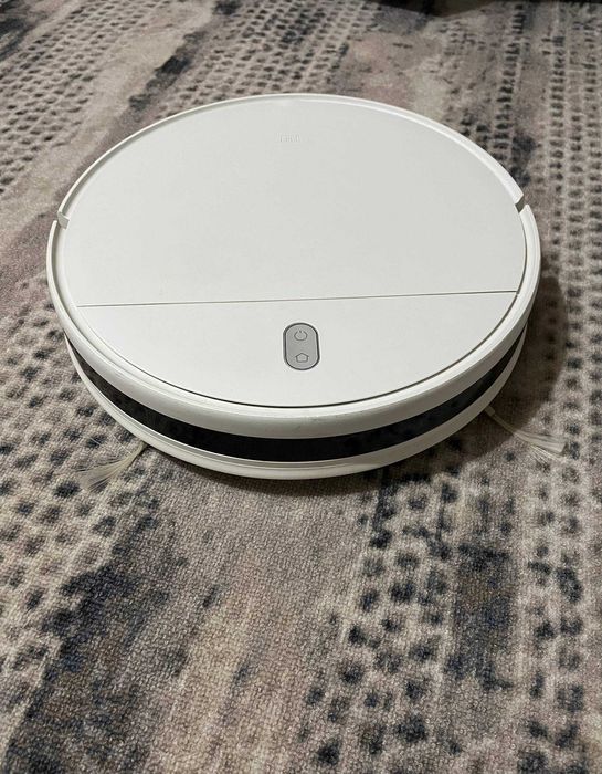 Робот пылесос Xiaomi Vacuum Mop essential
