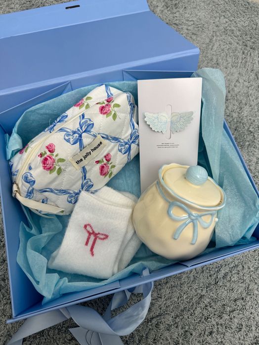 Подарки боксы к 8 марта