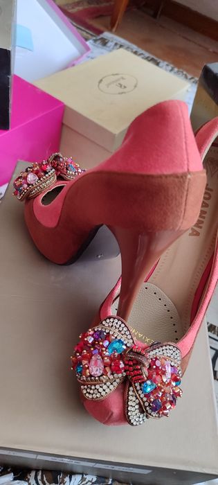 Baland poshnalar to'plami