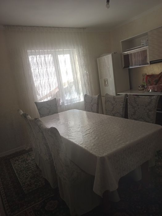 Берекелі көршілері бар, жайлы үй сатылады!