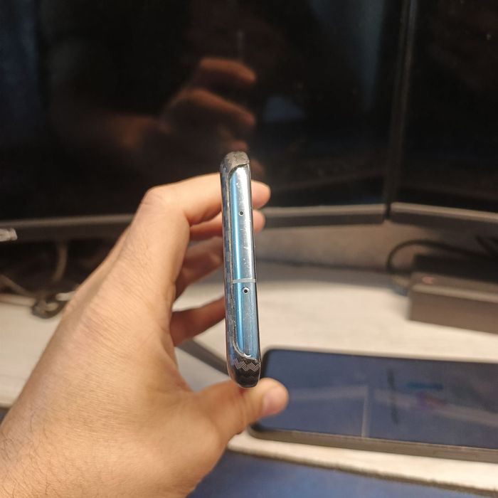 Samsumg S20 korea sotiladi